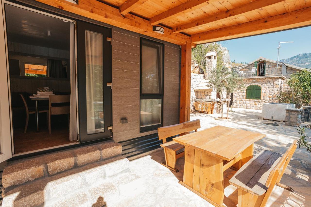 River Huts Zrmanja Obrovac Ngoại thất bức ảnh