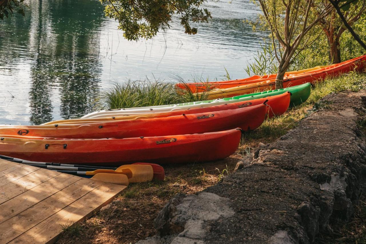 River Huts Zrmanja Obrovac Ngoại thất bức ảnh