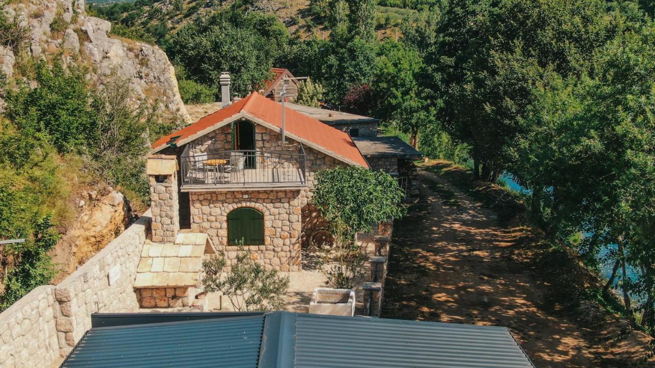 River Huts Zrmanja Obrovac Ngoại thất bức ảnh