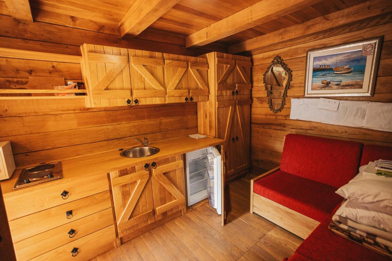 River Huts Zrmanja Obrovac Ngoại thất bức ảnh