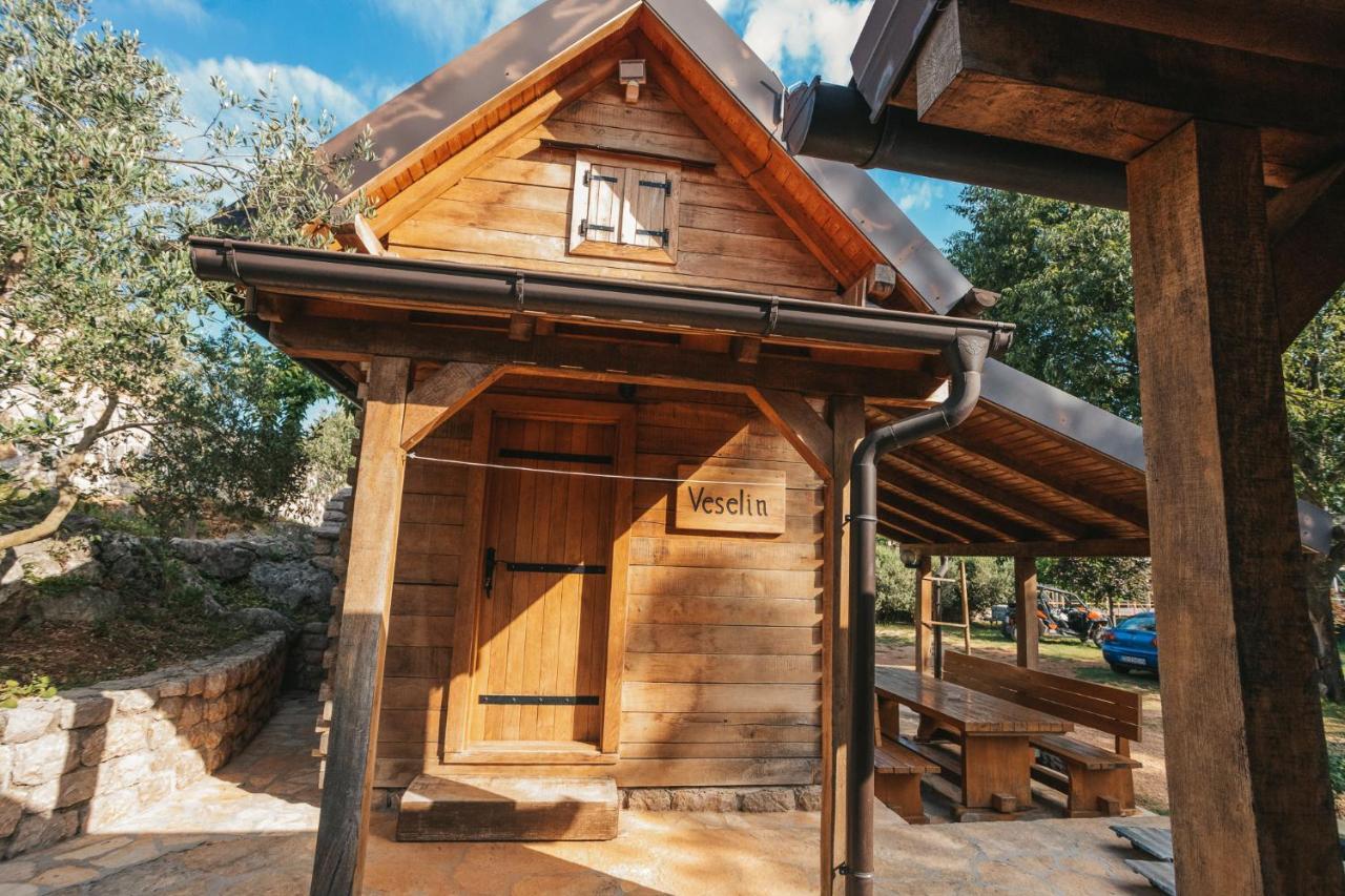 River Huts Zrmanja Obrovac Ngoại thất bức ảnh