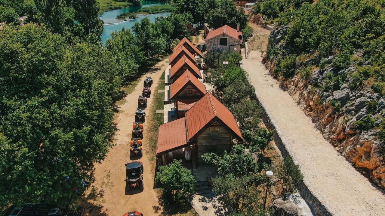 River Huts Zrmanja Obrovac Ngoại thất bức ảnh