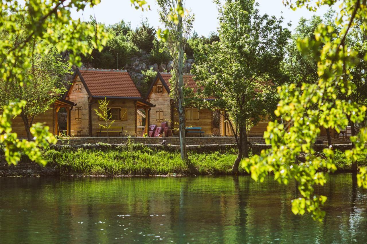 River Huts Zrmanja Obrovac Ngoại thất bức ảnh