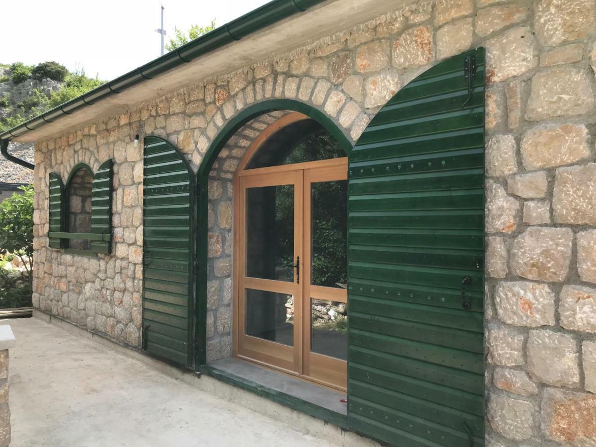 River Huts Zrmanja Obrovac Ngoại thất bức ảnh